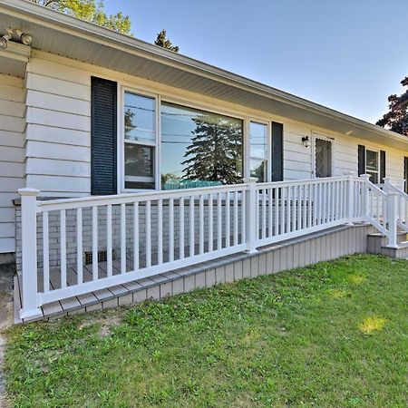 Lake Huron House With Grill And Beach Access! East Tawas Экстерьер фото