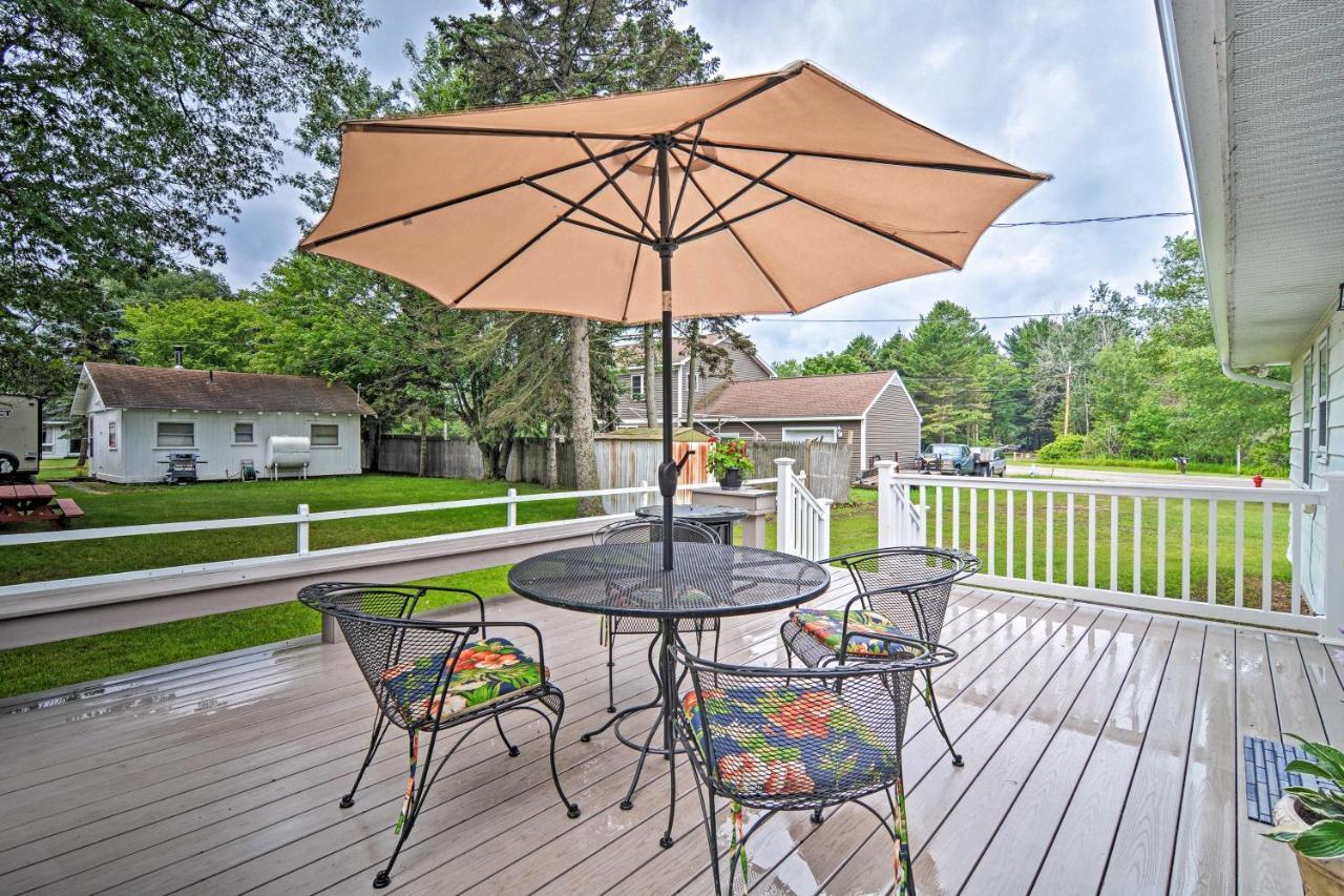 Lake Huron House With Grill And Beach Access! East Tawas Экстерьер фото