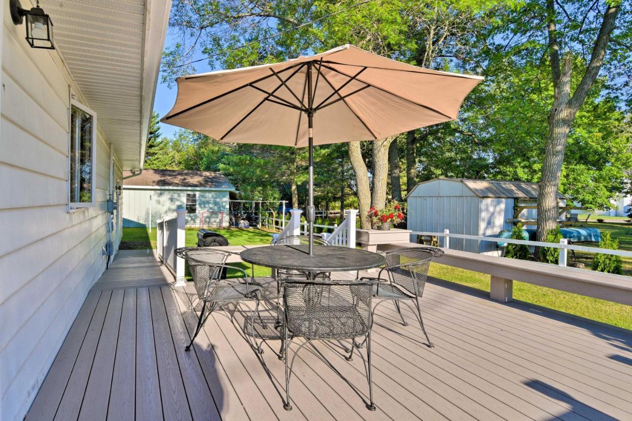 Lake Huron House With Grill And Beach Access! East Tawas Экстерьер фото